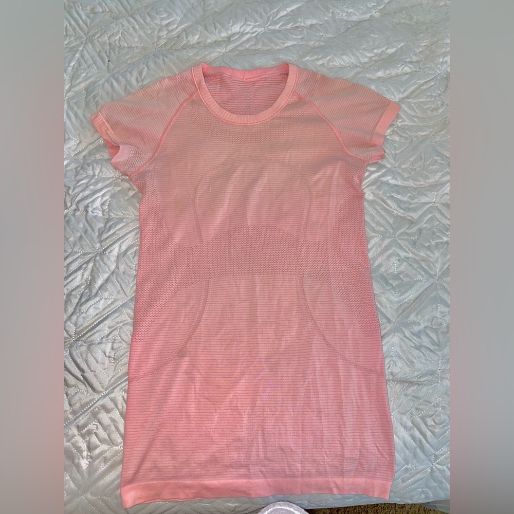 pink swiftly tech lululemon top